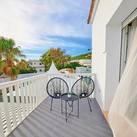 - Restaurante La Breña