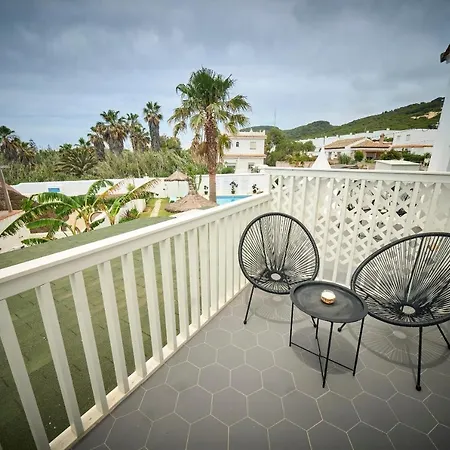 - Restaurante La Breña Hotel