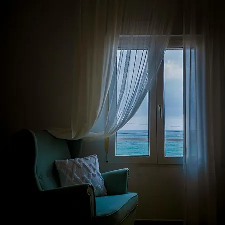 - Restaurante La Breña Hotel
