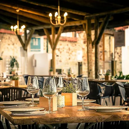 - Restaurante La Breña Hotel 2*